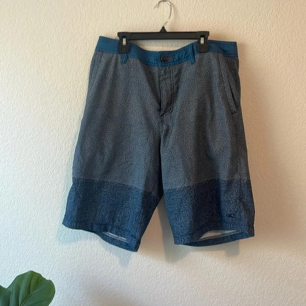 Size 32 O’Neill shorts